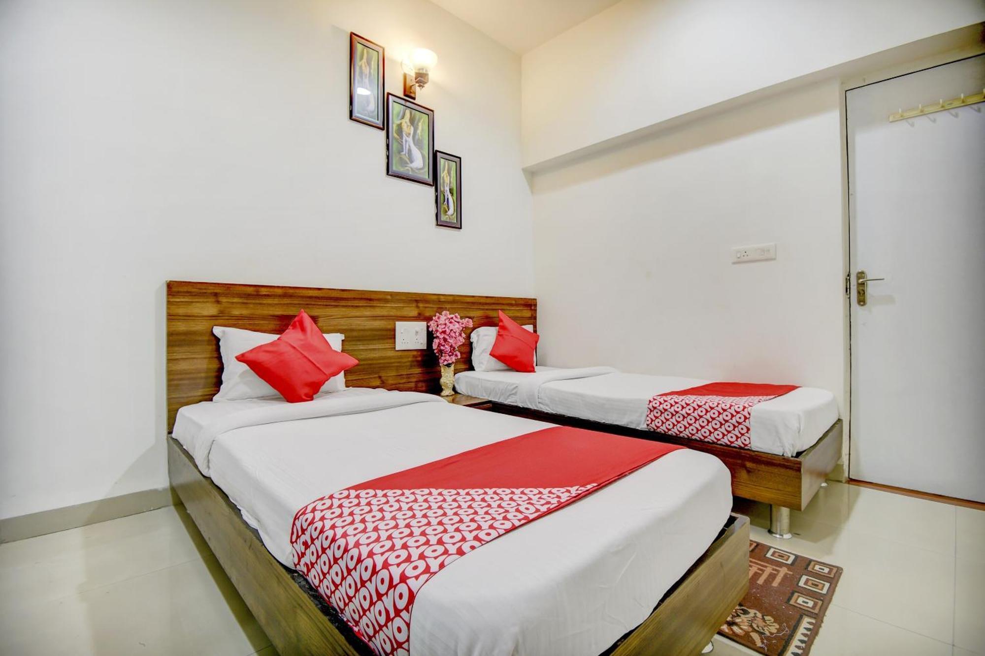 Hotel O Plus Corporate One Khapa  Exterior photo
