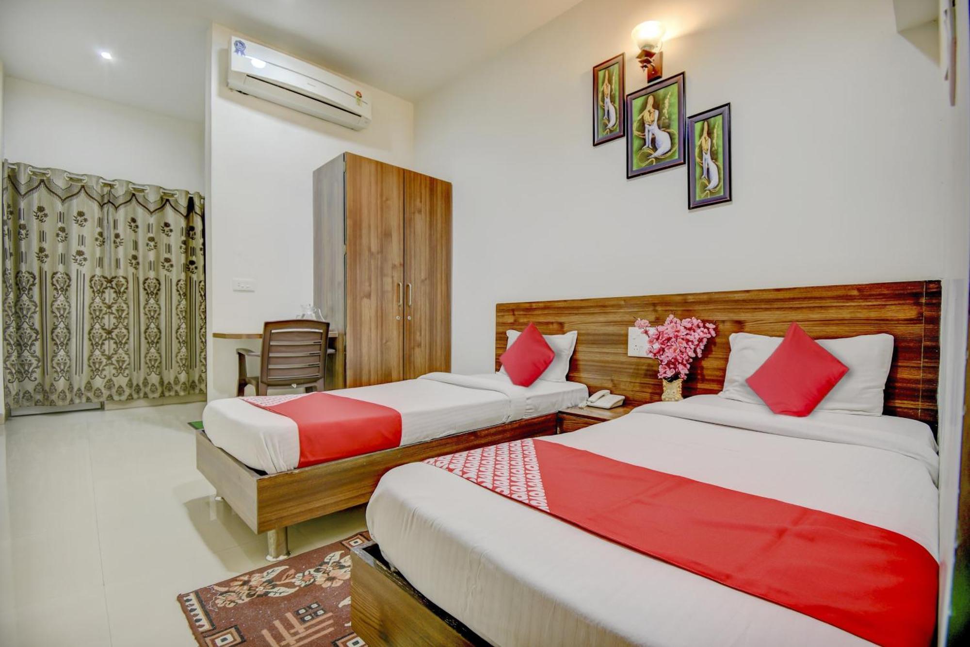 Hotel O Plus Corporate One Khapa  Exterior photo
