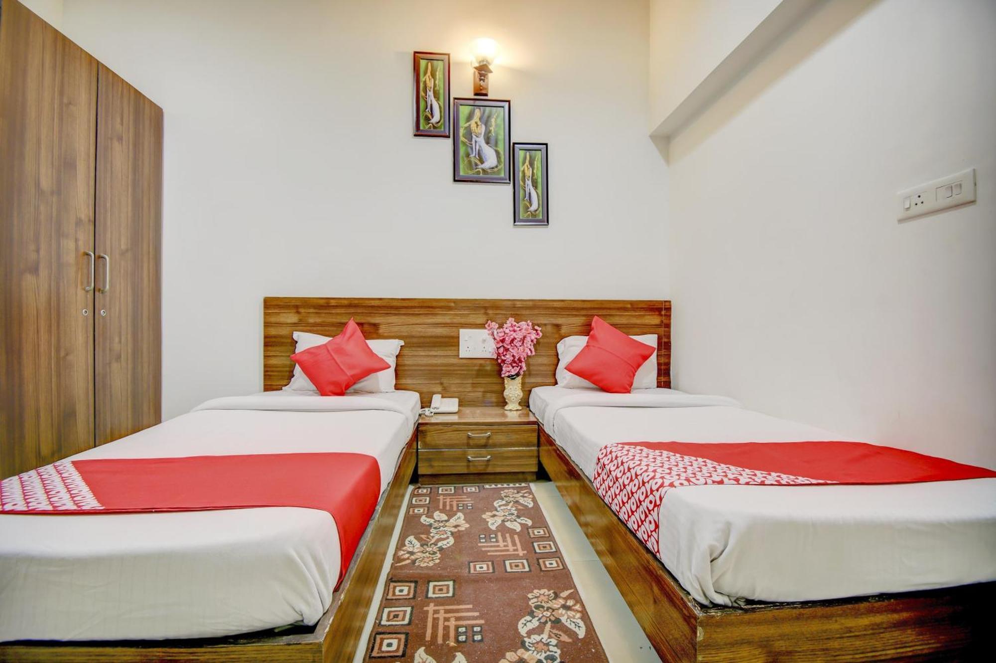 Hotel O Plus Corporate One Khapa  Exterior photo