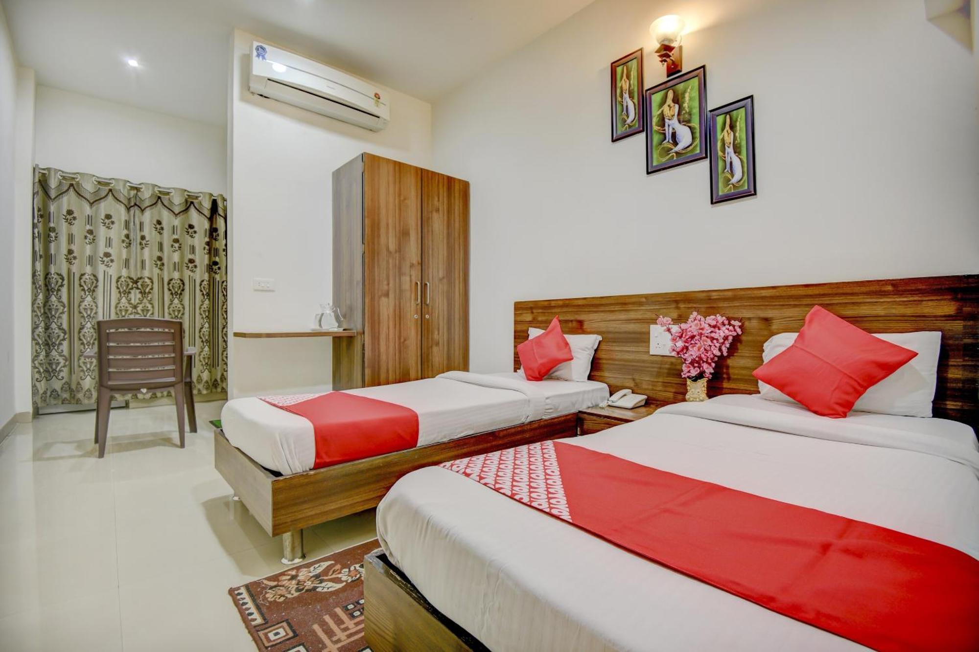 Hotel O Plus Corporate One Khapa  Exterior photo