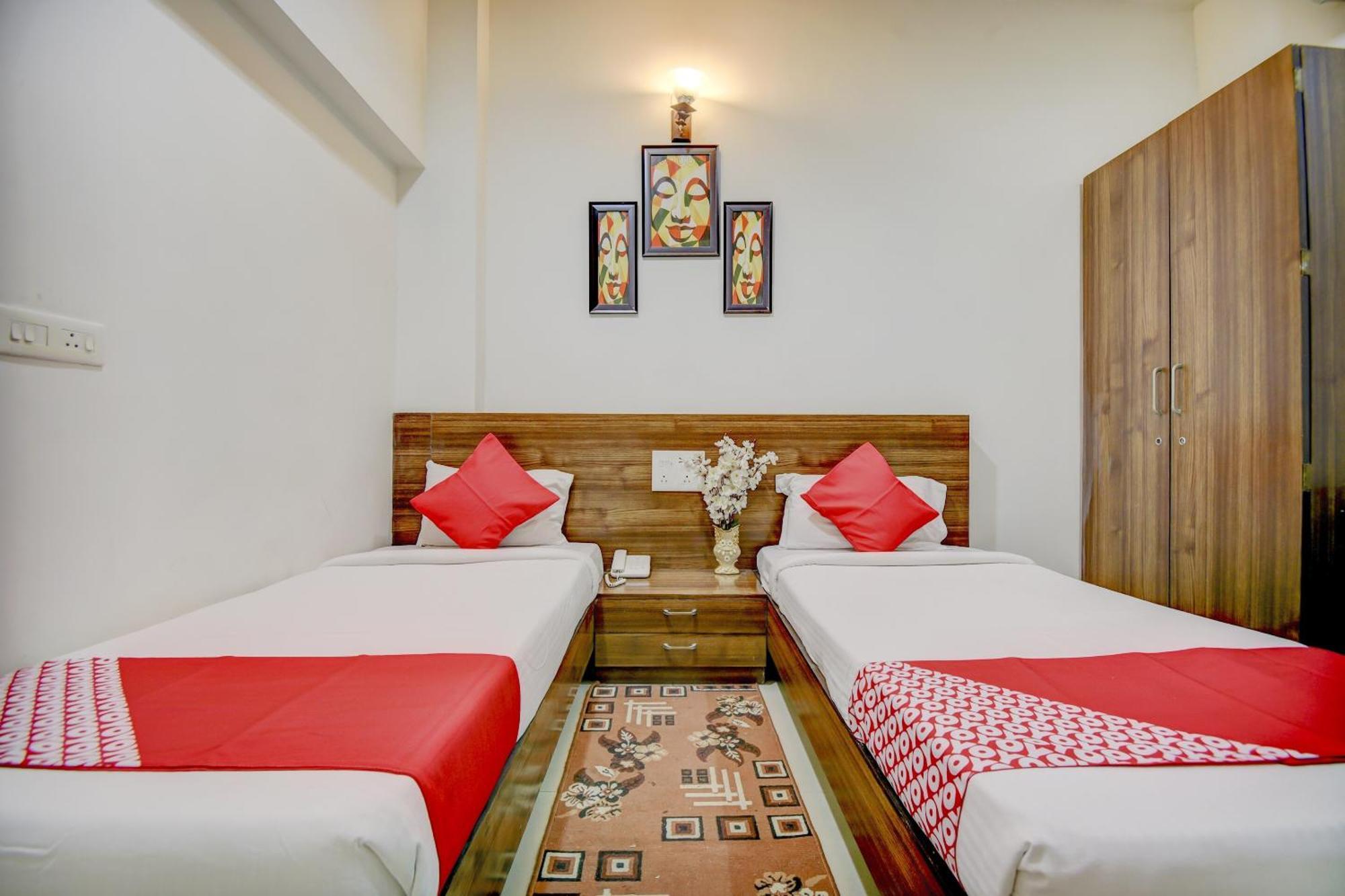 Hotel O Plus Corporate One Khapa  Exterior photo